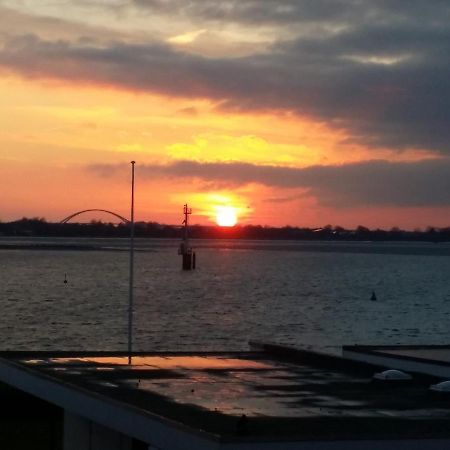 Fehmarn Burgtiefe Suedstrand Meerblick Apartment Meerzeit Exteriör bild